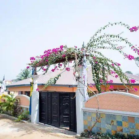 Nana Adu Guest House Koforidua Esterno foto