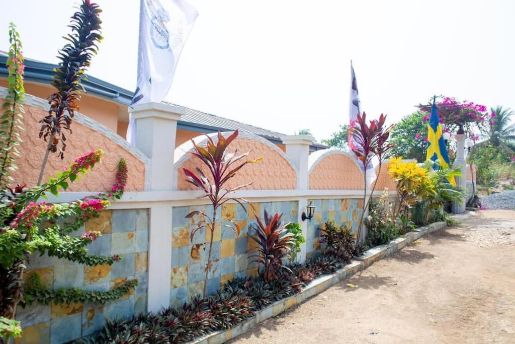 Nana Adu Guest House Koforidua Esterno foto