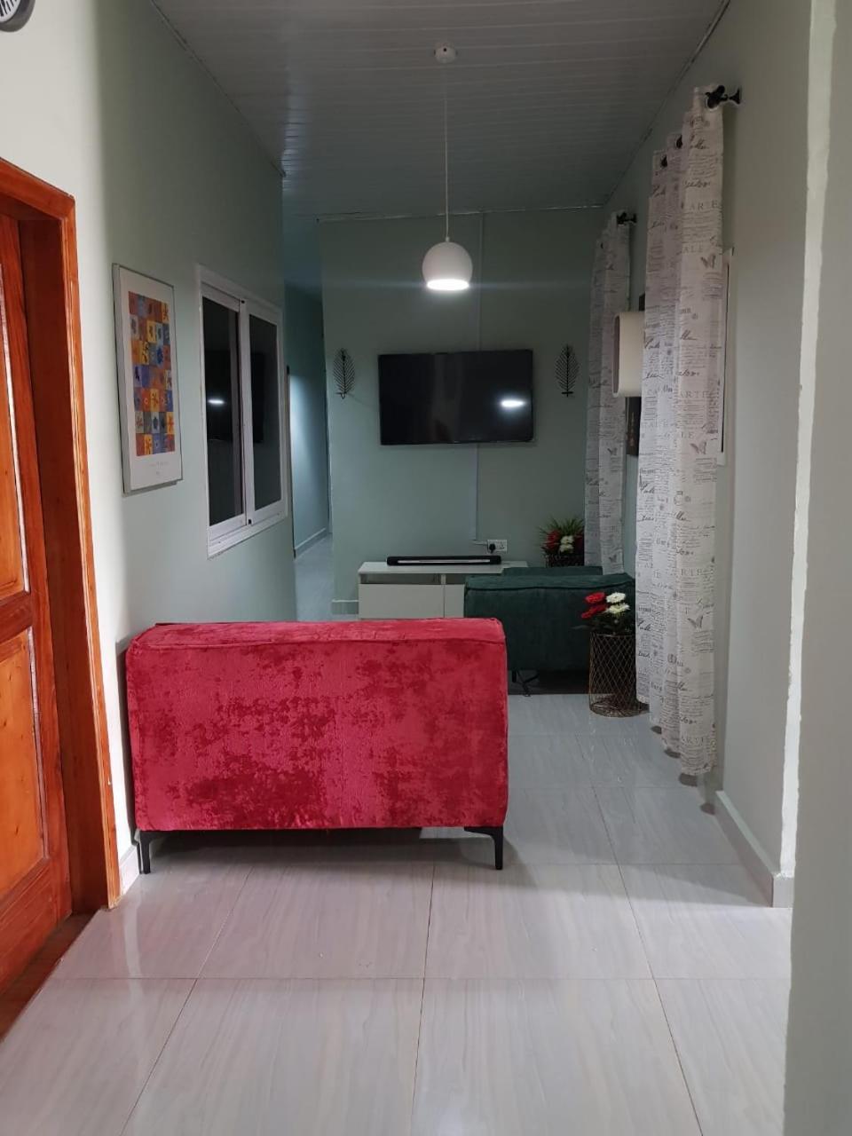 Nana Adu Guest House Koforidua Esterno foto