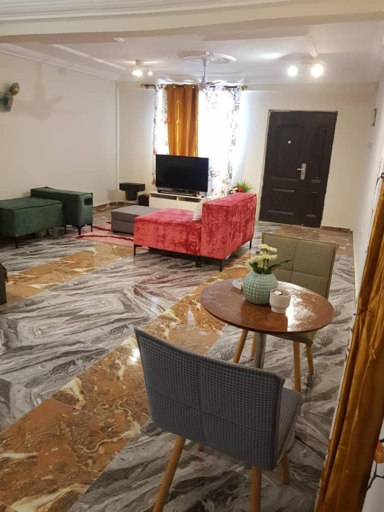 Nana Adu Guest House Koforidua Esterno foto