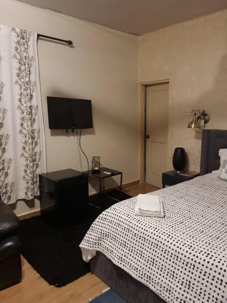 Nana Adu Guest House Koforidua Esterno foto