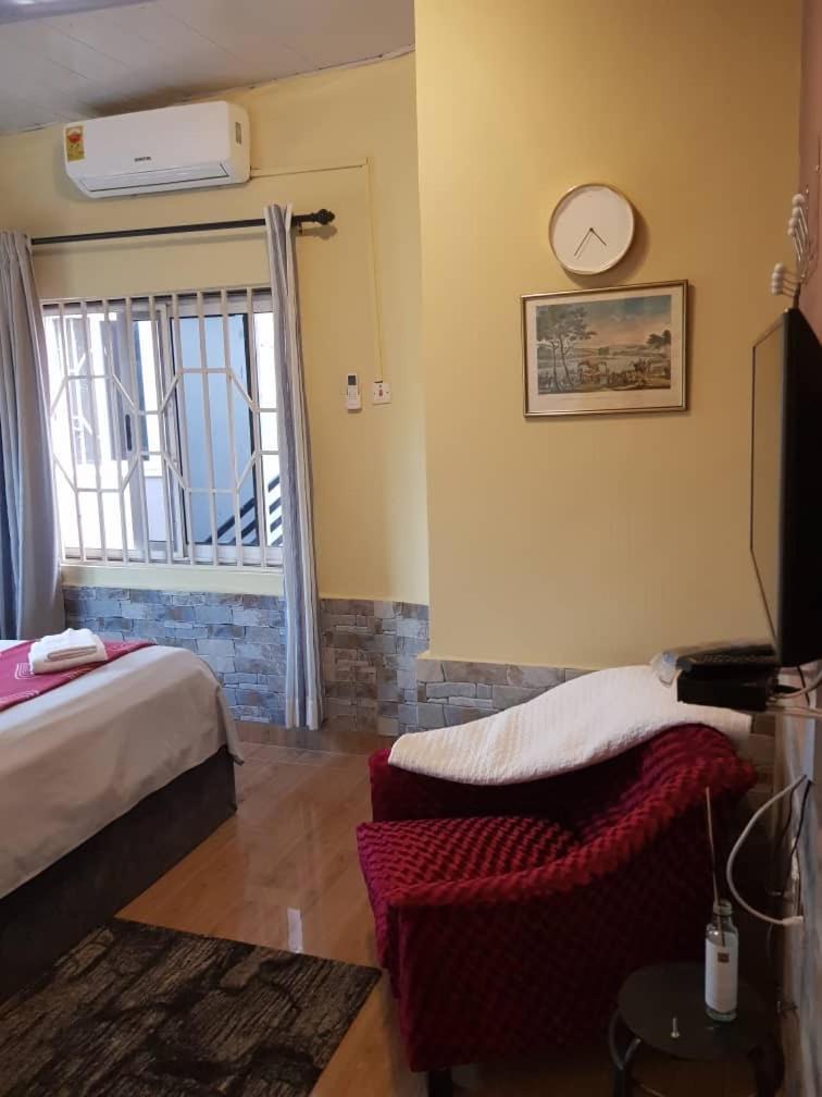 Nana Adu Guest House Koforidua Esterno foto