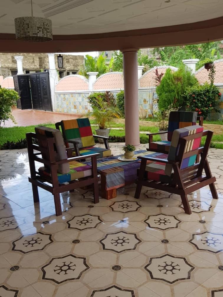 Nana Adu Guest House Koforidua Esterno foto